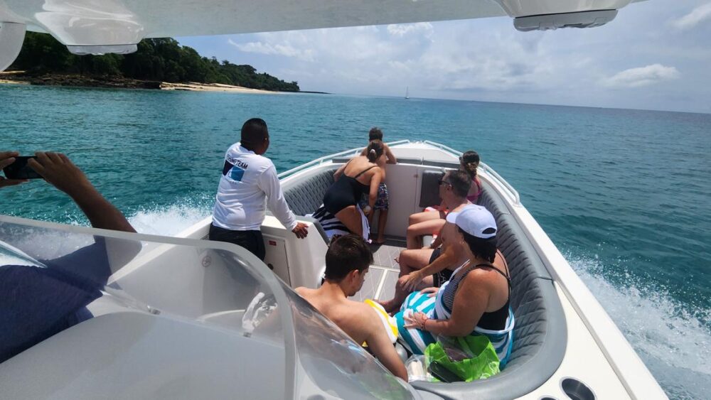 Todomar 38' Boat rental in Panama City, Panama - Image 7
