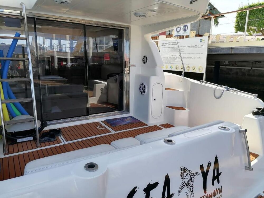 48' Azimut | Taboga or Pearl Islands | Capacity for 16 - Image 2