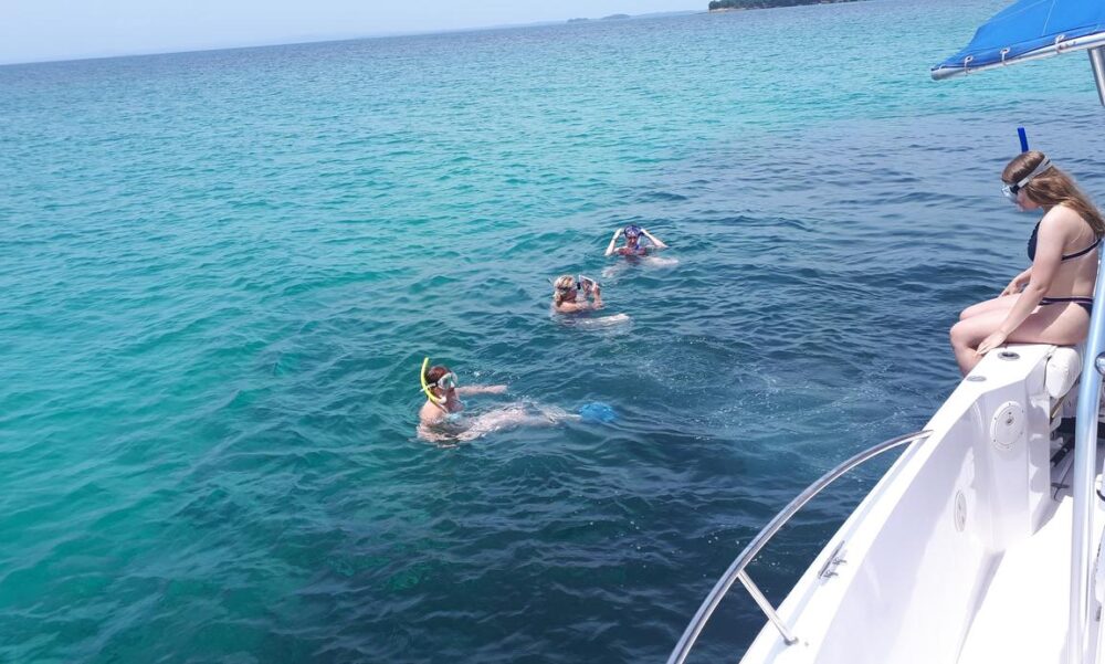 Boat rental of 27' Proline in Panama City, Panama - Image 4