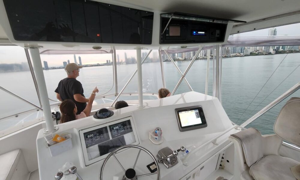 Yacht rental of Viking 46' in Panama City, Panama - Image 26