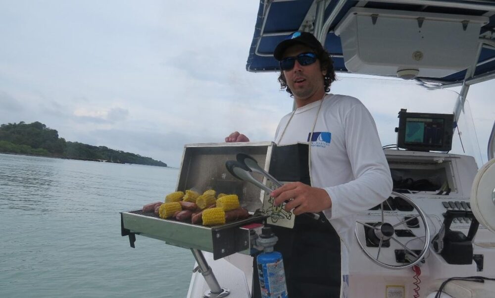 Boat rental of 27' Proline in Panama City, Panama - Image 3
