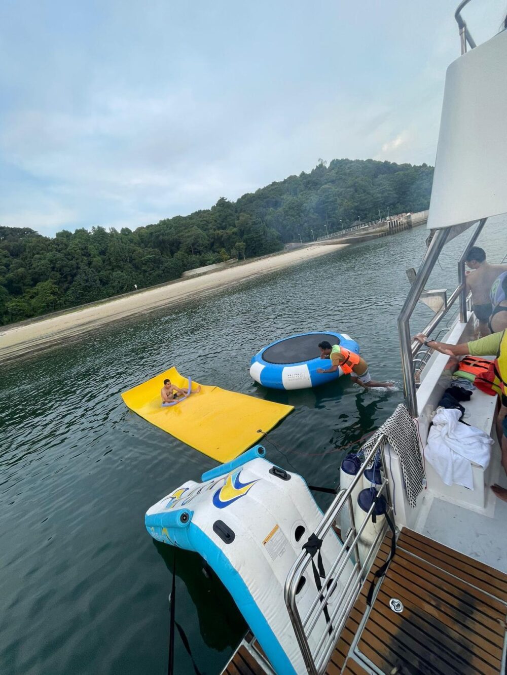 Luxury Keppel Bay Yacht Rental - 47ft Catamaran Private Charter Experience in Singapore - Image 5