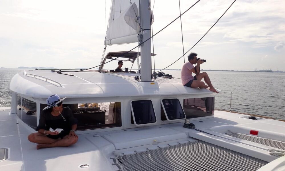 Overnight Sailing Holiday on board a Lagoon 400 sailing catamaran in Singapore - Image 6