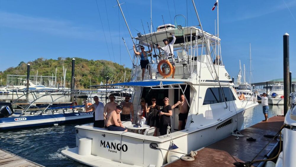 Yacht rental of Viking 46' in Panama City, Panama - Image 8