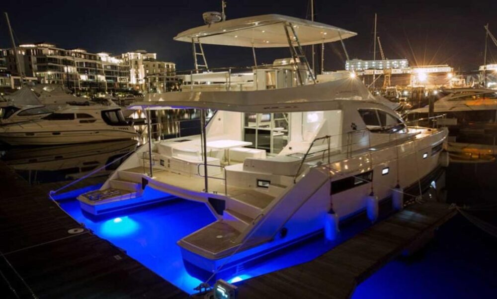 Charter 51' Power Catamaran in Phuket, Thailand - Imagen 5
