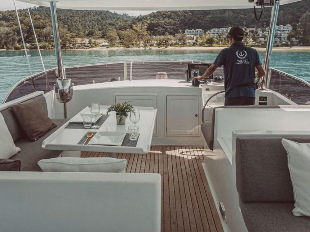 Grand Banks 53ft Yacht Charter in Phuket - Imagen 6