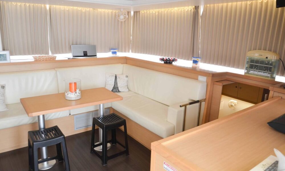 Lagoon 450 Memorable Cruising Experience in Singapore Strait! - Image 15
