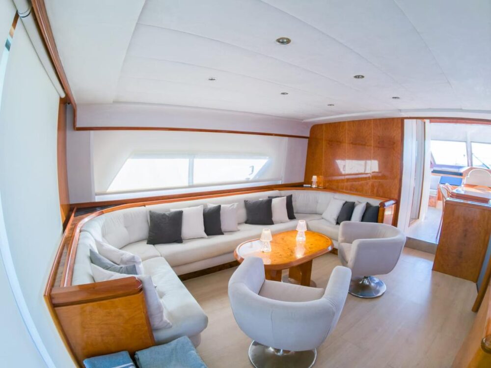73ft Astondoa Premium Yacht at Affordable Rate - Image 13