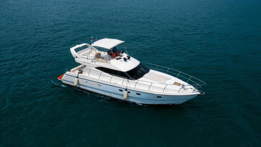 48' Azimut | Taboga or Pearl Islands | Capacity for 16 - Image 18