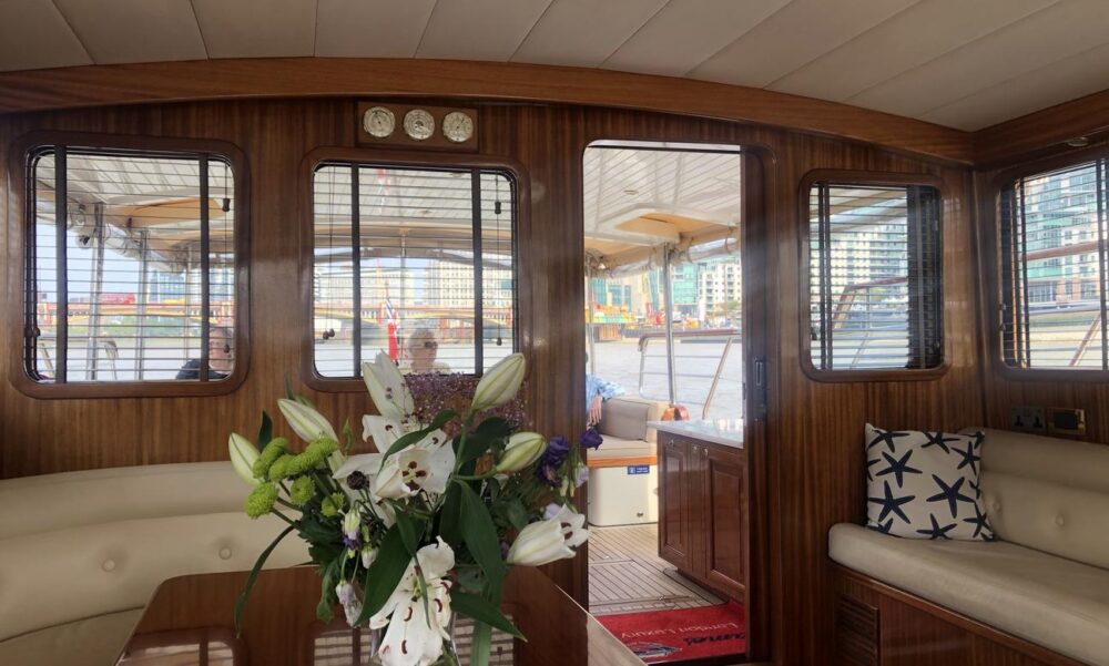 Bourne - a luxury charter yacht in Chelsea, London - Imagen 2