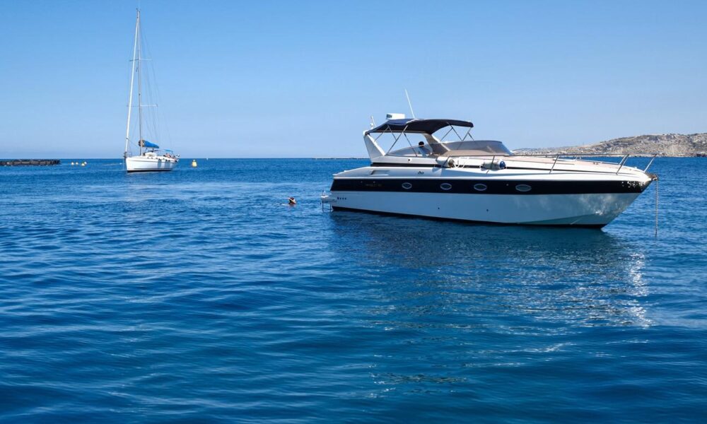 41' Ilver Mirable Motor Yacht Rental in Mellieha, Malta - Image 24