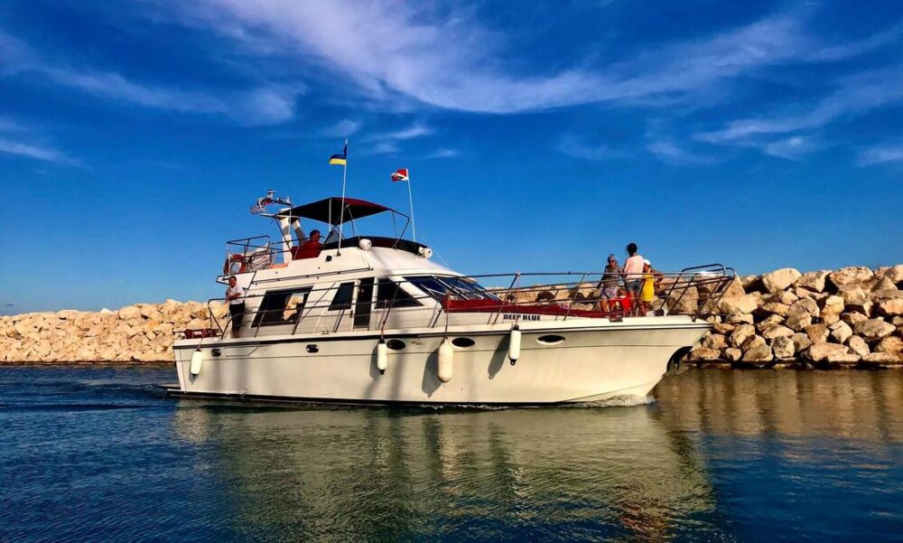 DEEP BLUE IS 45 ft Brichwood Motor Yacht Charter for 24 People in Larnaca,Cyprus - Image 32