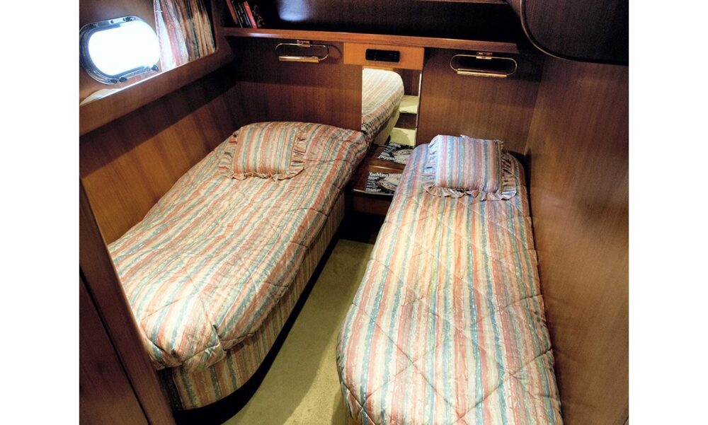 Luxury Sea Dream Yacht Charter: Cruising Power Mega Yacht Experience in Sweden - Imagen 5