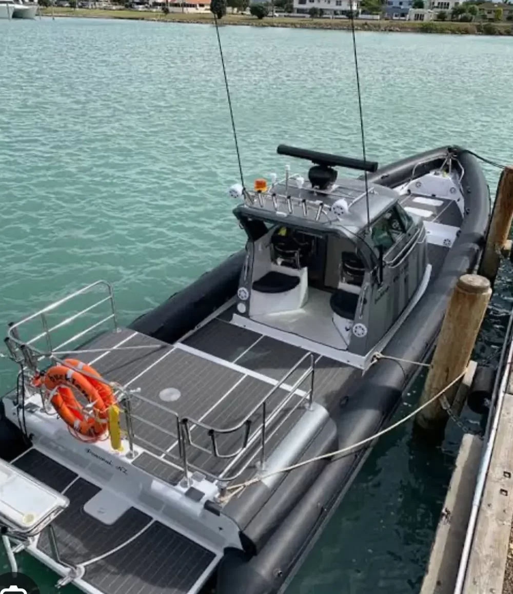 Explore in Style on a 45ft Record-Holding Powerboat - Image 2