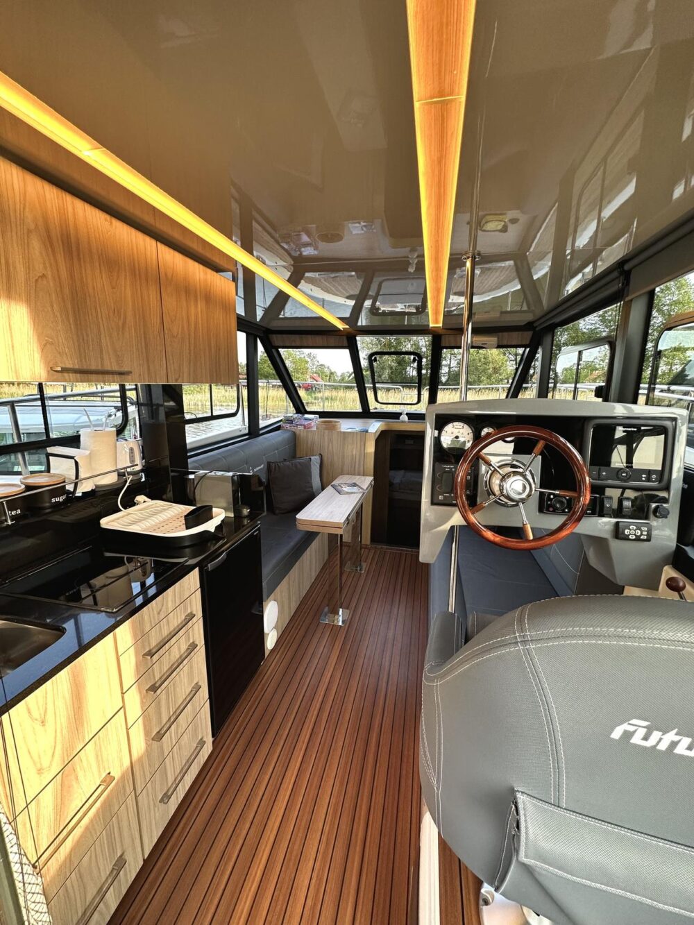 Yacht Futura 40 "Sumatra" 2021, 80 HP - Imagen 2