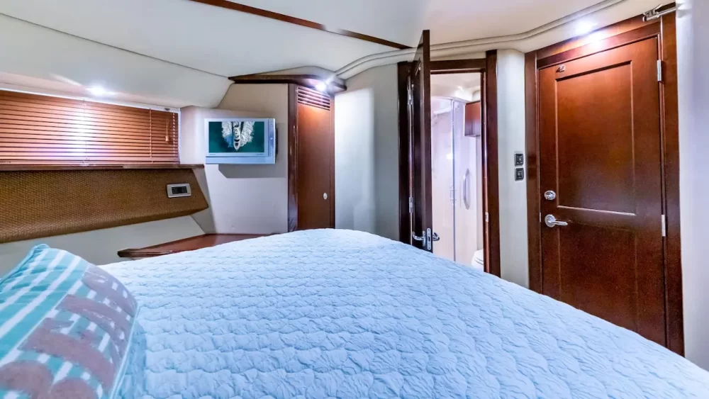 Luxury 55' Yacht Charter in Nassau Bahamas - All-Inclusive Adventures - Image 16