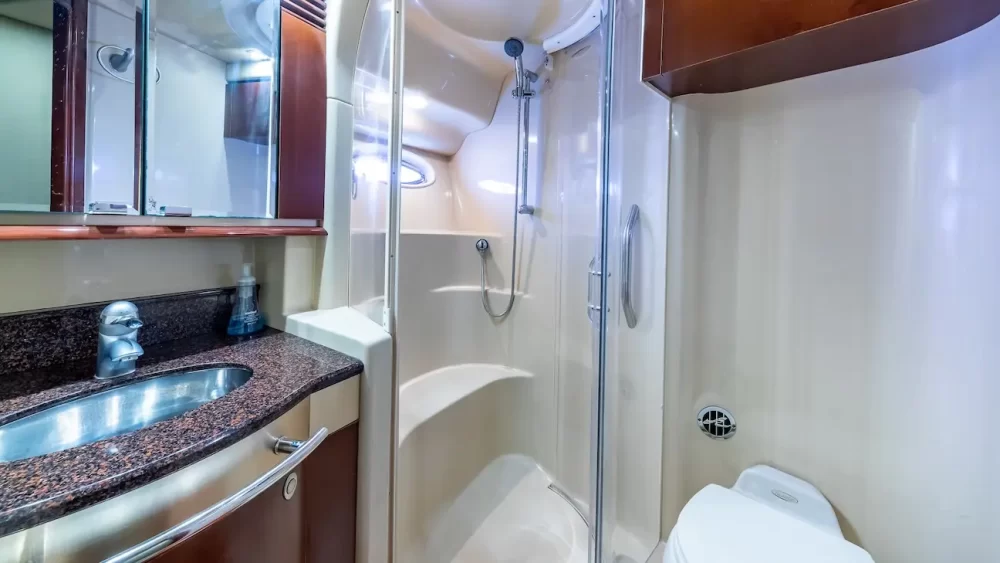 Luxury 55' Yacht Charter in Nassau Bahamas - All-Inclusive Adventures - Image 15