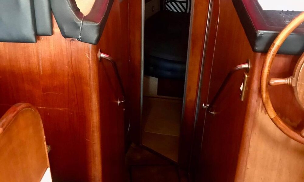 DEEP BLUE IS 45 ft Brichwood Motor Yacht Charter for 24 People in Larnaca,Cyprus - Image 18