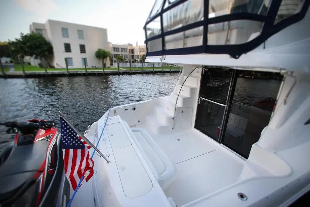 Luxury 55' Yacht Charter in Nassau Bahamas - All-Inclusive Adventures - Image 13
