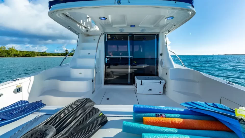 Luxury 55' Yacht Charter in Nassau Bahamas - All-Inclusive Adventures - Image 12