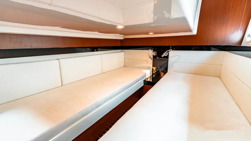 Charter and cruise in Stockholm on a flybridge Yacht - Image 6
