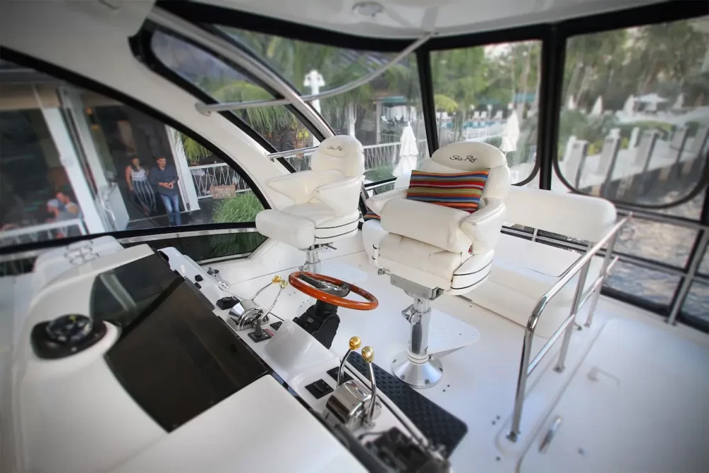 Luxury 55' Yacht Charter in Nassau Bahamas - All-Inclusive Adventures - Image 8