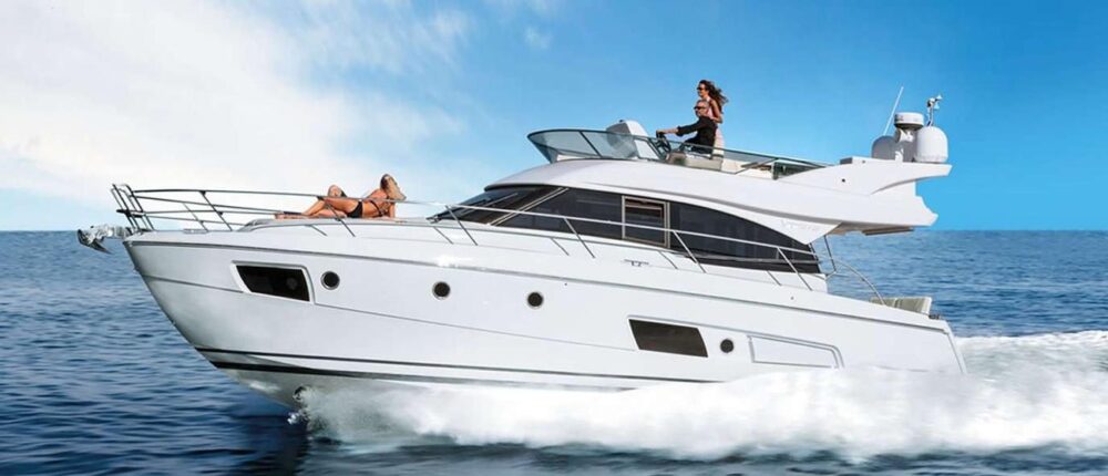 Charter and cruise in Stockholm on a flybridge Yacht - Image 21