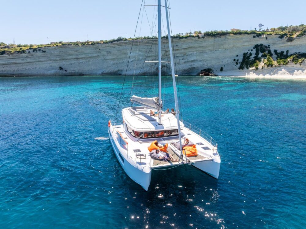 New Catamaran Lagoon 43 for unforgettable journey!
