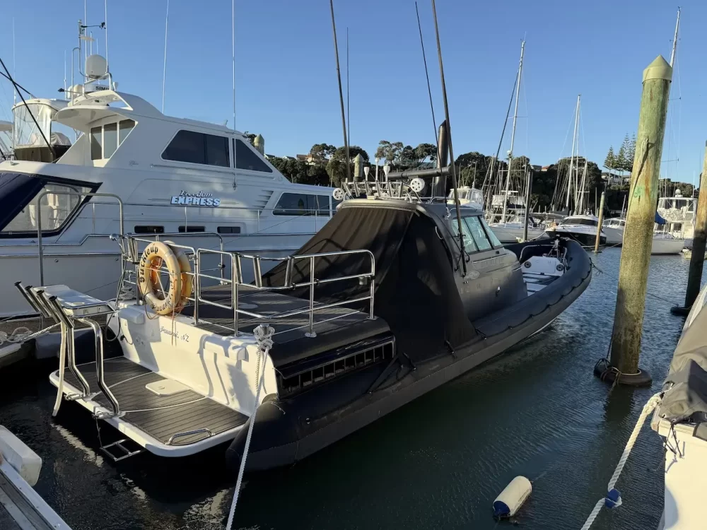 Explore in Style on a 45ft Record-Holding Powerboat - Image 3