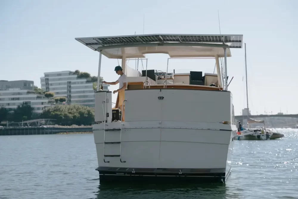 45ft Yacht with a Professional Photographer | Vancouver or Deep Cove - Image 27