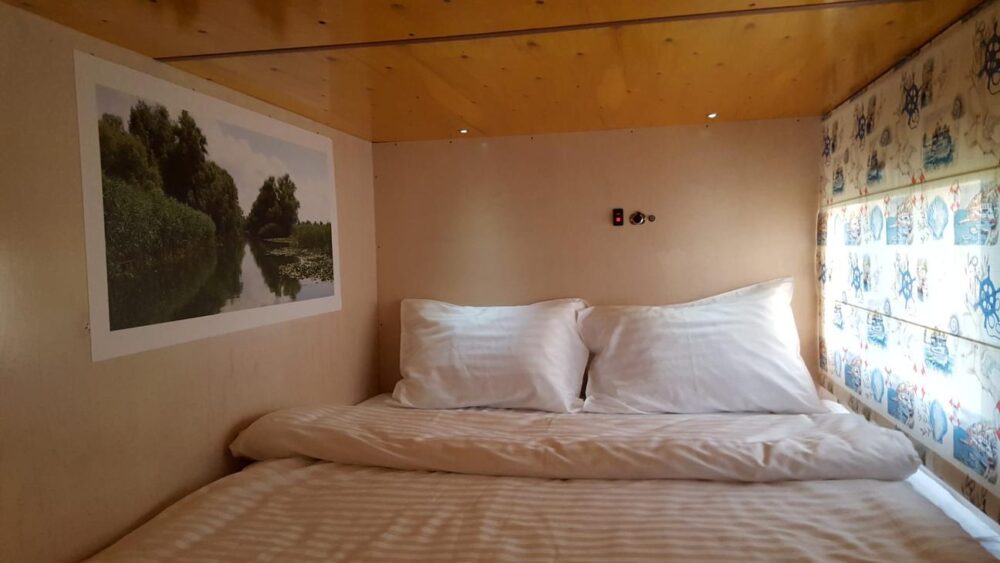 Delta Queen - House Boat - up to 12 people can sleep in separate room - Imagen 12