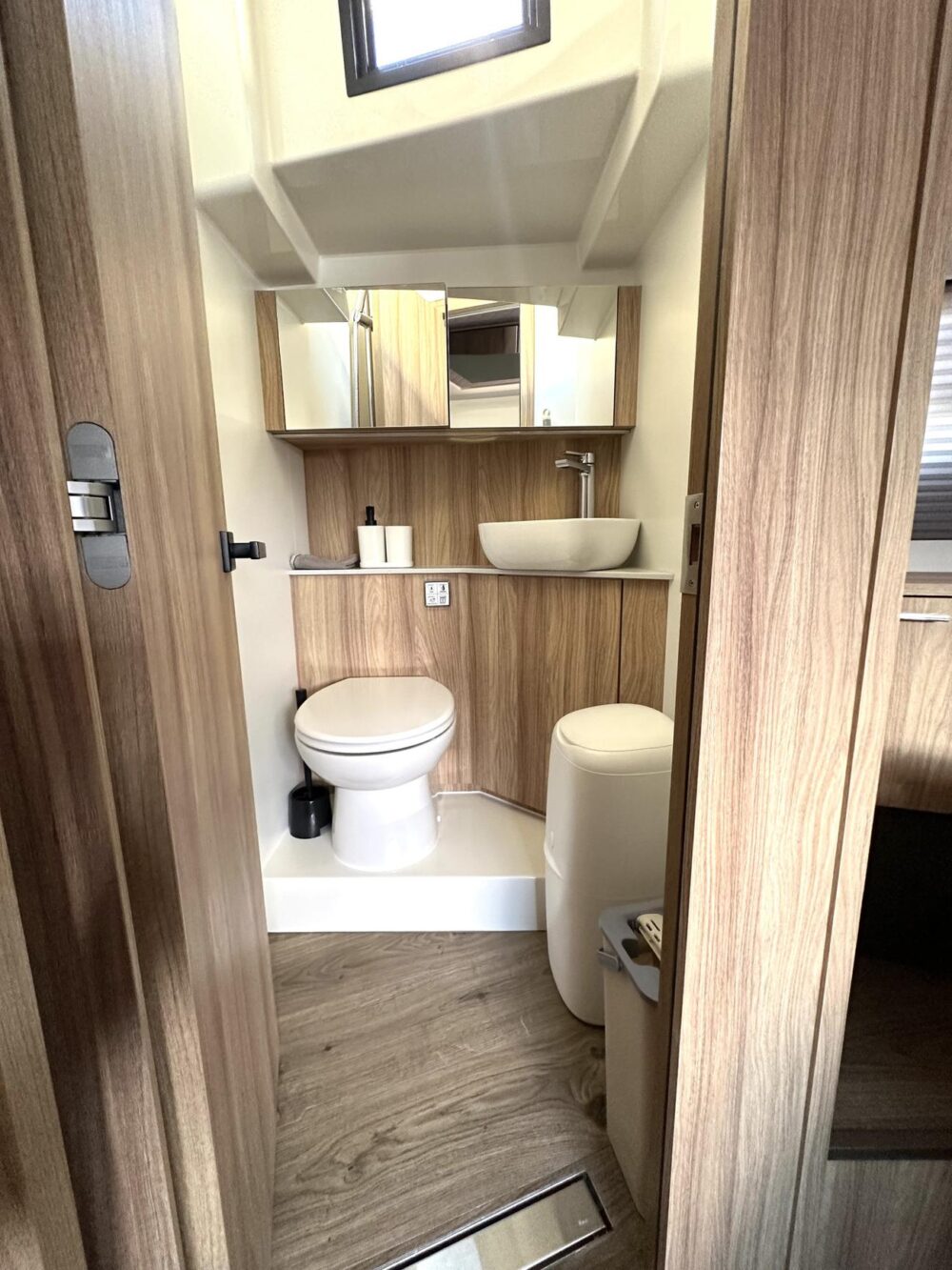 Maestro 42 Cobra Yacht - 2024, 80KM - Imagen 7