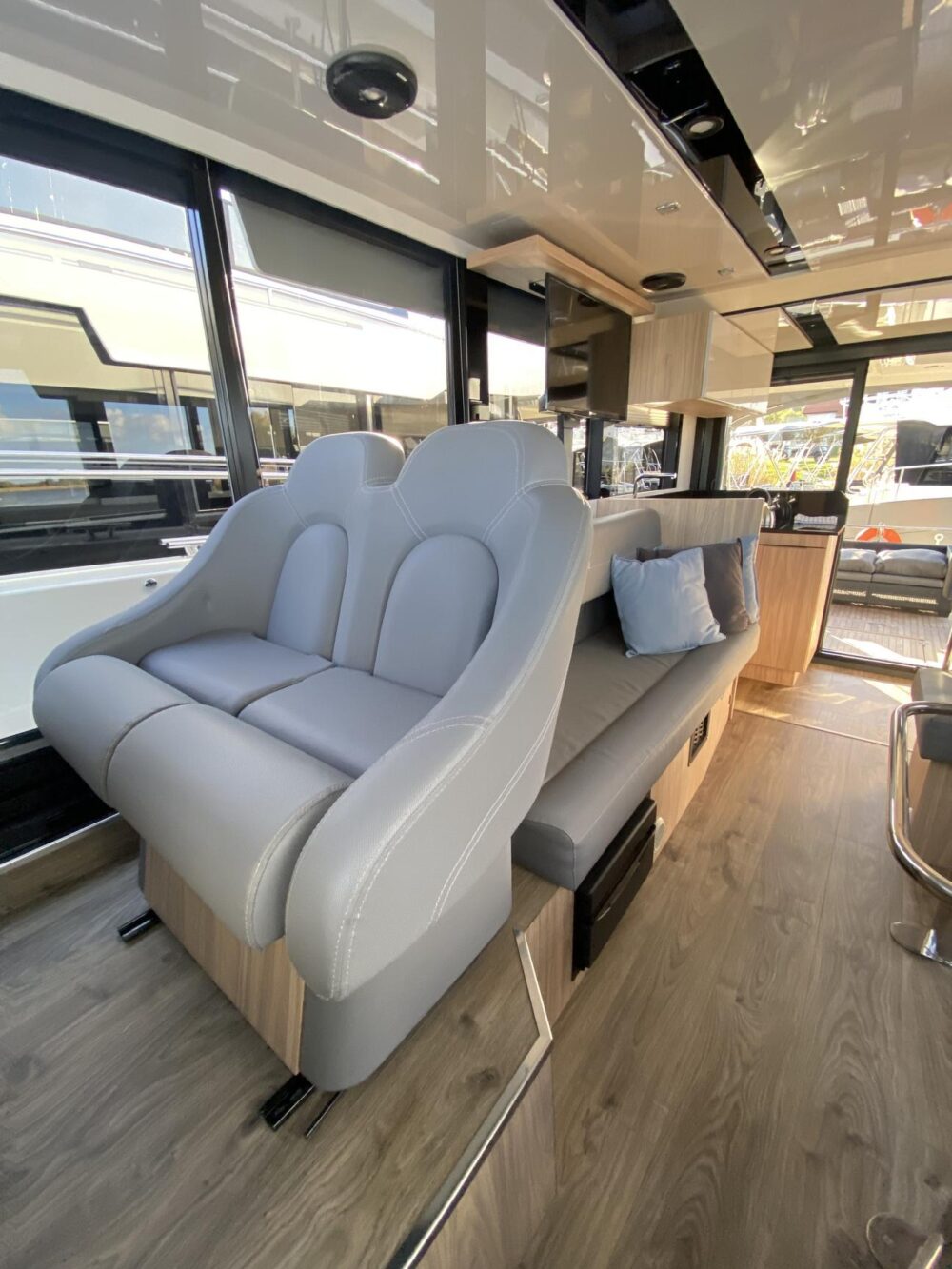 Seamaster 45 "Columbus" 2022, 80HP - Imagen 9