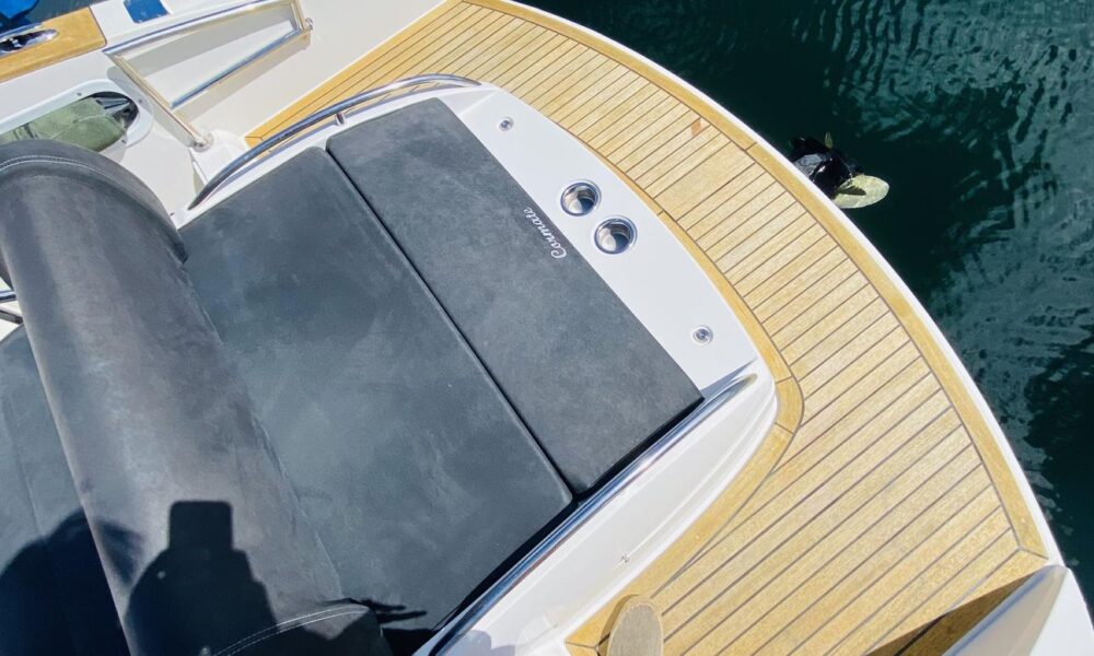 Cormate 27ft Motor Yacht for 7 people available in Oslo - Image 6