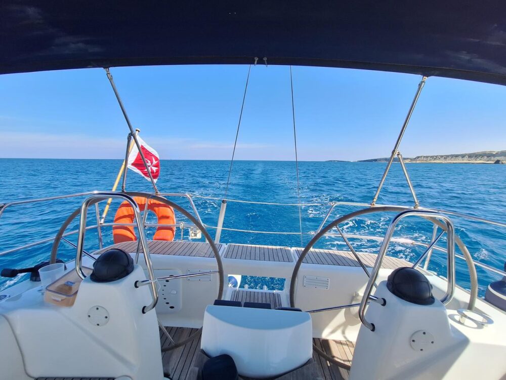 Private Sailing Yacht - Day Charter - Bavaria 42 Cruiser - Image 8