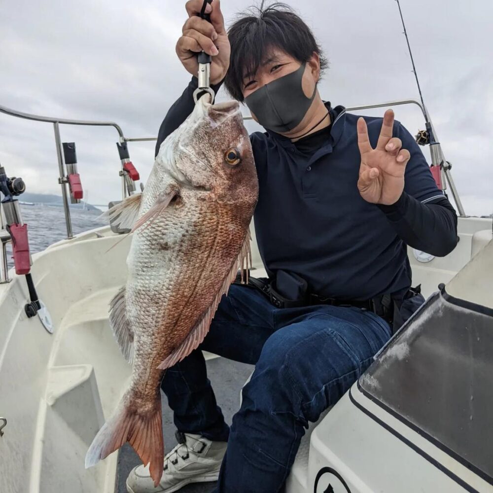 Wonderful Private Fishing Charter in Osaka Bay!! - Image 2