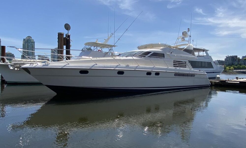 Fairline Squadron 62 Foot Luxury Motor Yacht Experience in Downtown Vancouver - Image 30