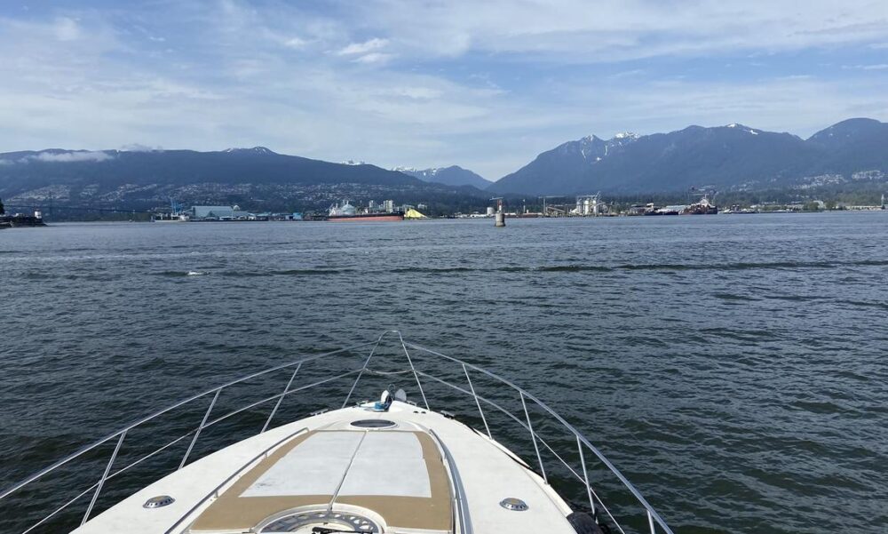 Fairline Squadron 62 Foot Luxury Motor Yacht Experience in Downtown Vancouver - Image 6