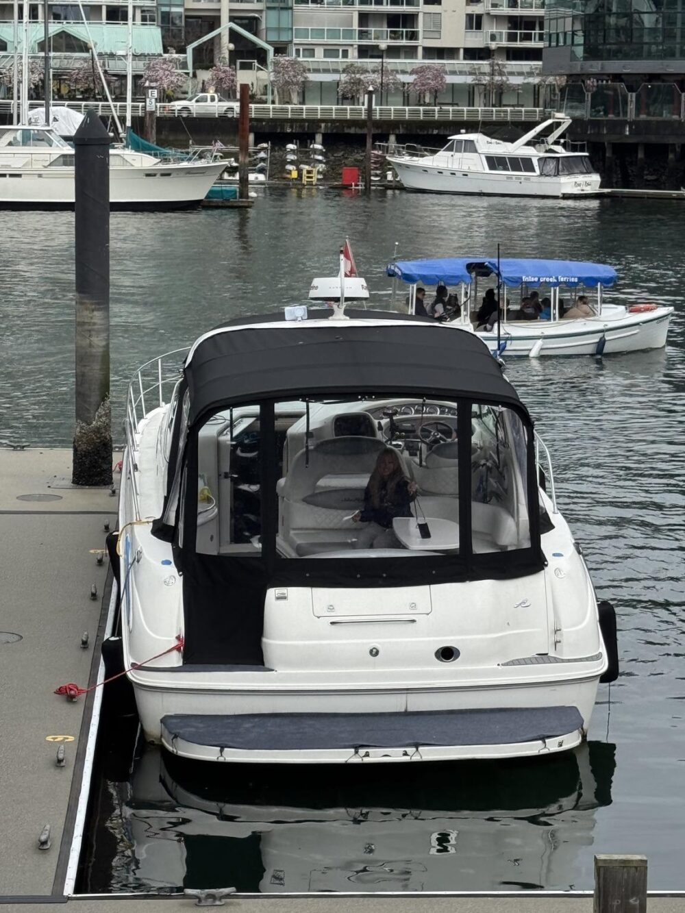 42ft Exclusive Luxury Yacht Downtown Vancouver - Image 6