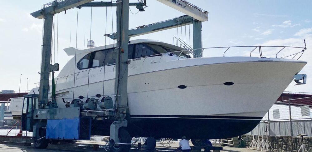 Captained Charter on a 46ft Yacht in Nishinomiya, KOBE!! Enjoy parties or dates. - Image 6