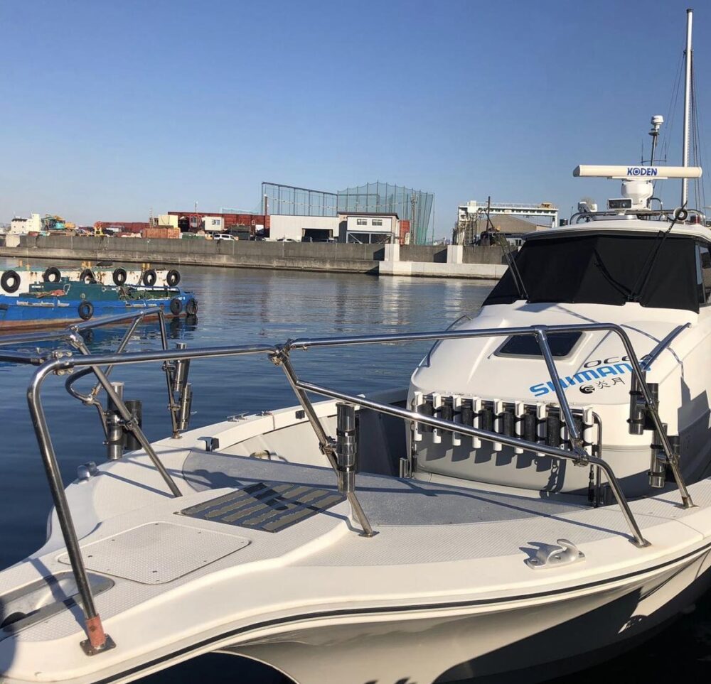 Osaka Fishing Charter: Expert-Led Deep-Sea Fishing Tours with Captain Yoshi - Image 6
