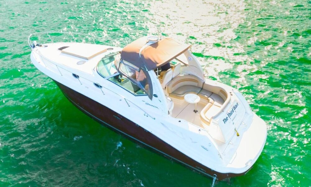 40ft Sea Ray Sundancer motor yacht