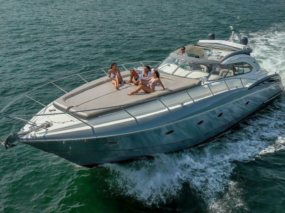 Enjoy Miami in new Sunseeker Predator 60FT!!