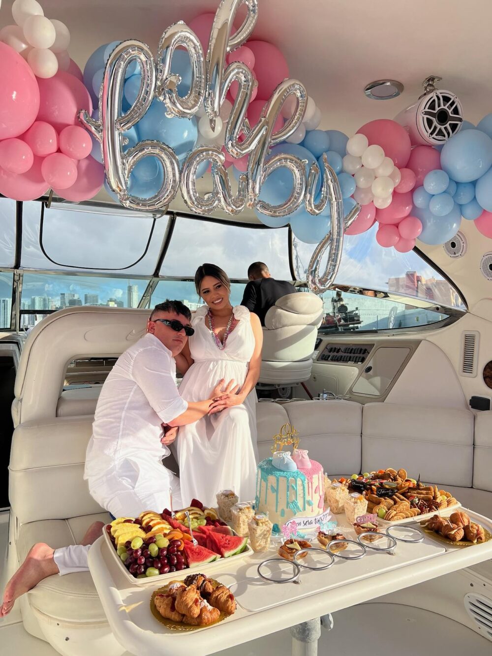 Sea Ray 60' Private Yacht! Get 1 Hr Free Monday-thursday 13 Passengers Max - Image 11