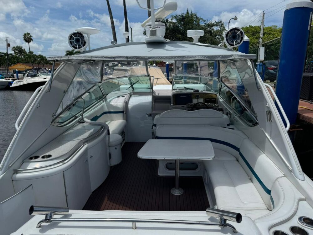 Enjoy Miami in 42ft Formula for Charter! Sightseeing and More! - Imagen 7