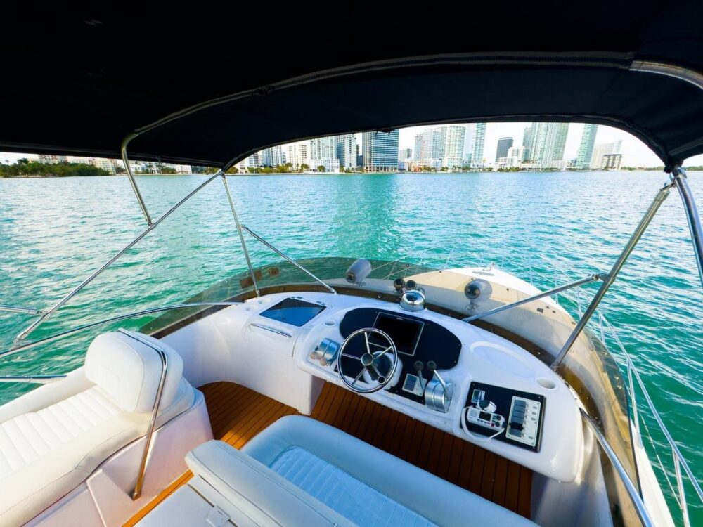 Enjoy Miami In 50FT SUNSEEKER MANHATTAN! - Imagen 40