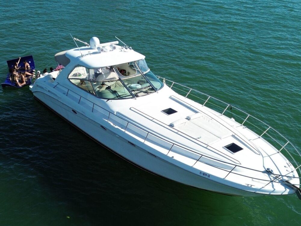 Sea Ray 60' Private Yacht! Get 1 Hr Free Monday-thursday 13 Passengers Max - Image 8