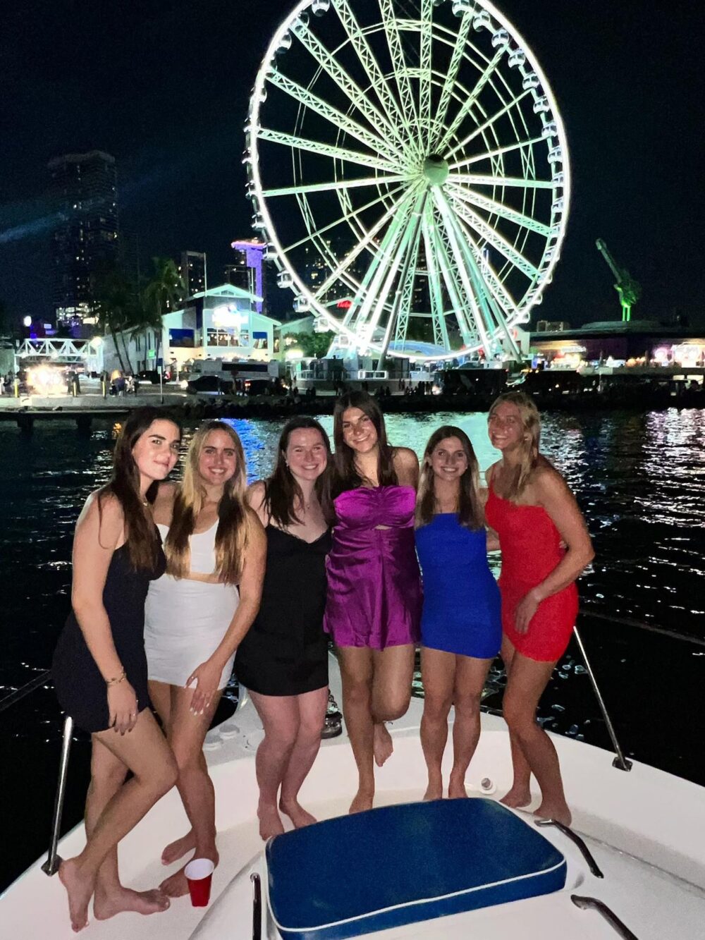 Sea Ray 50' Private Yacht Charter in Miami - Get 1 Hour Free Monday-Thursday - Imagen 6