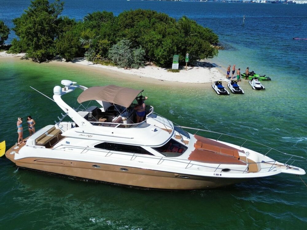50’ Flybridge - Up to $100 OFF or 1 FREE JETSKI* - Imagen 29