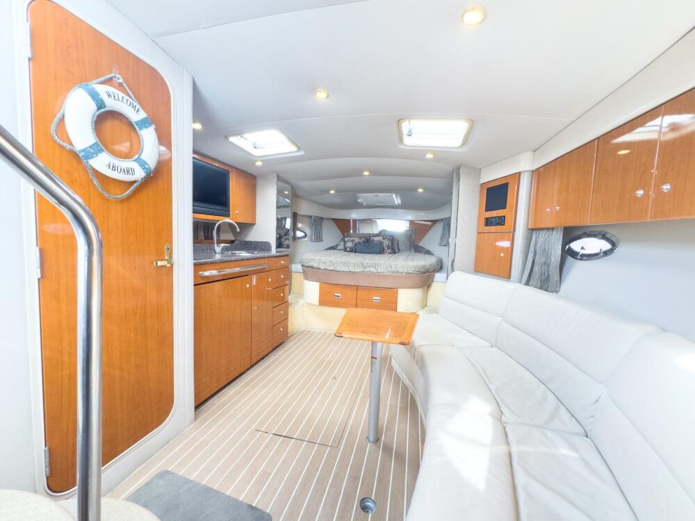 Enjoy your day with with our Formula 40ft Yacht - Up to 13 people in Miami! - Imagen 21